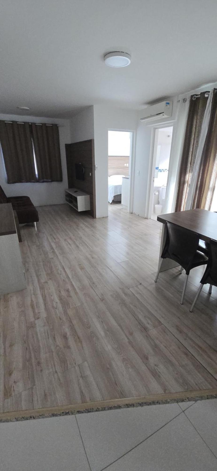 Real Plaza Flat 1505 *